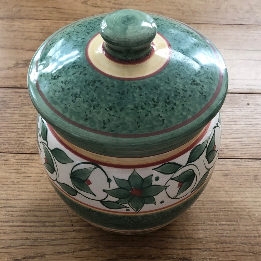 Pfaltzgraff "French Quarter" Small Canister - Approximately 6" with Lid